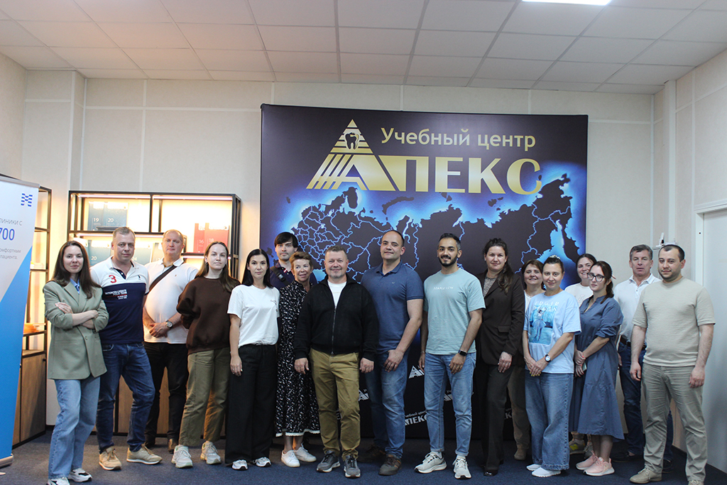Фотоотчёт с курса Практический курс: All-on-4®. Ошибки и осложнения. Установка имплантатов под углом. Реабилитация пациентов с тотальной адентией. Фото № 9